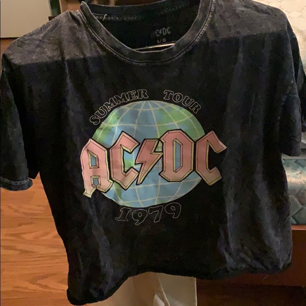 AC/DC crop top